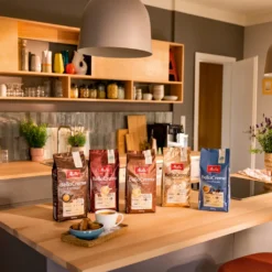 Melitta Kaffee BellaCrema LaCrema Ganze Bohne, Mittelstarke Kaffeebohnen, 8er Pack, 8 X 1000g -Kaffeeprodukte 250aa6c2240eecf61b42f27cb0e380c7